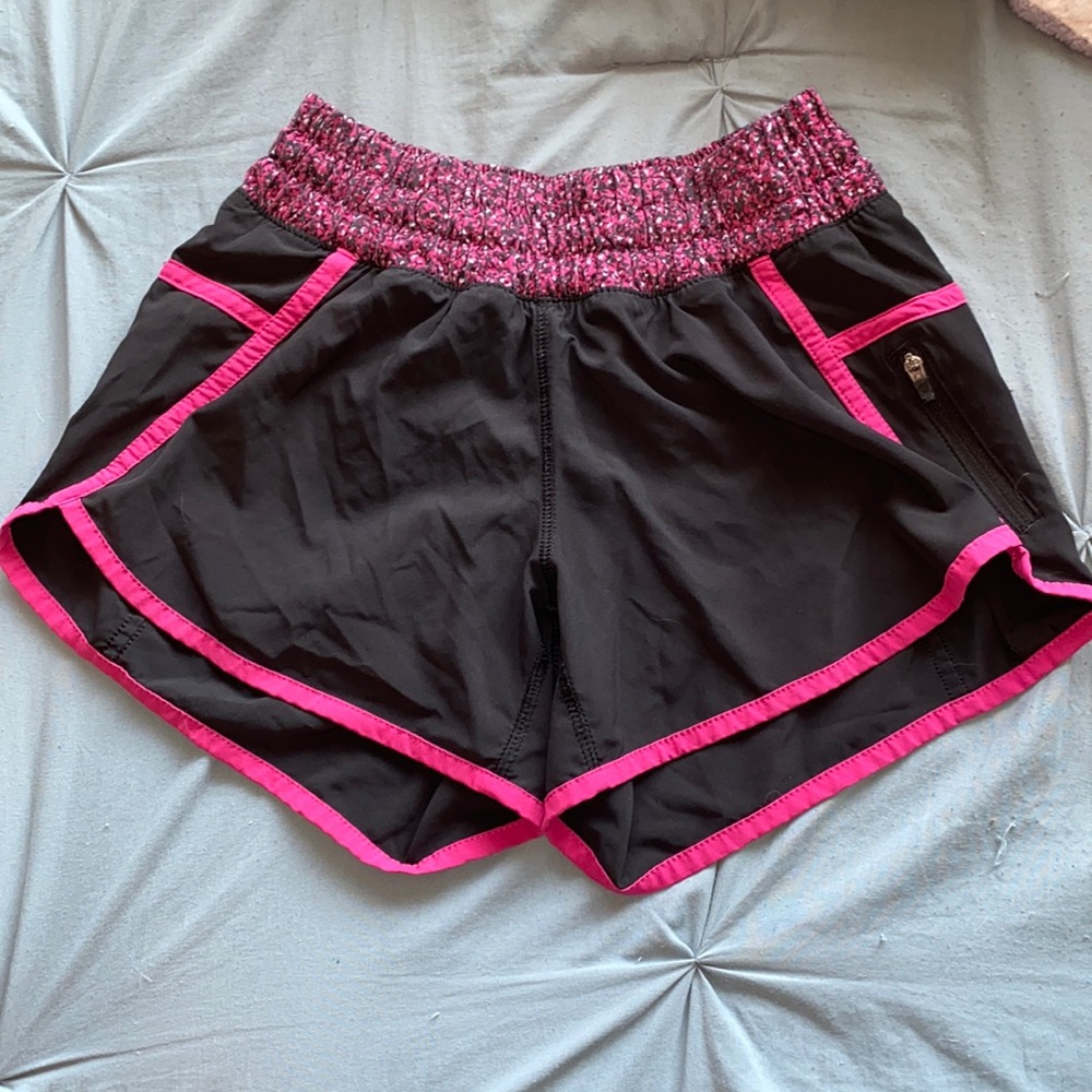 LuLulemon Tracker Low Rise Lined 3” Shorts